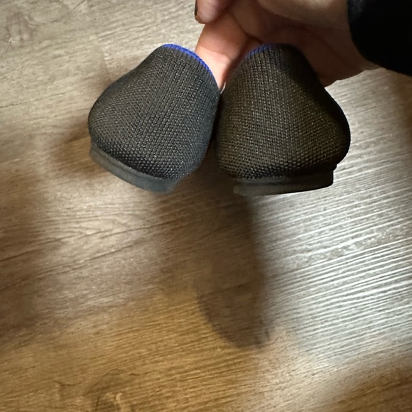 Rothy’s The Flat in black solid. Size 6 - Picture 4 of 7